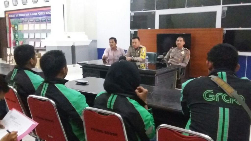 Polres Bogor Kota kumpulkan pengurus ojek berbasis online untuk mengantisipasi adanya kerawanan kamtibmas. Dok. Humas Polres Bogor Kota.