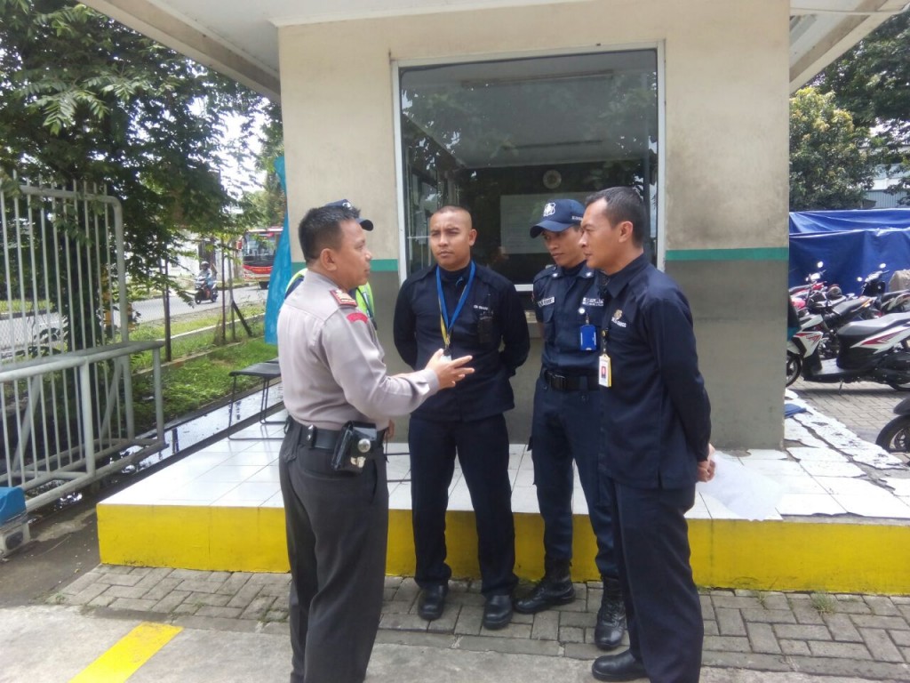 b4e09db6-f8ab-40d2-bd95-a1e9d040bebf