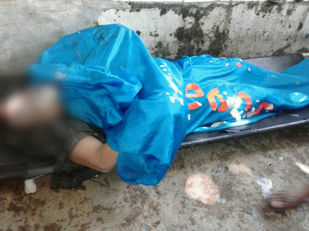 Mayat pria tak beridentitas ditemukan di Sungai Ciliwung RT 03/05 Kelurahan Sempur Bogor Tengah pada Minggu pagi (13/3/2016).