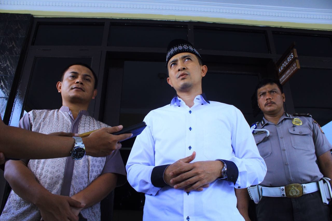 Kapolres Bogor Kota, AKBP M. Darwis, S.I.K, M.Si ketika tengah memberi keterangan tentang berita hilangnya Salwa dan Salma.