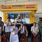 Kapolresta Bogor Kota Menyerahkan Satu Unit Gerai Marbot Mart ke 35 di mesjid Nurul Hidayah