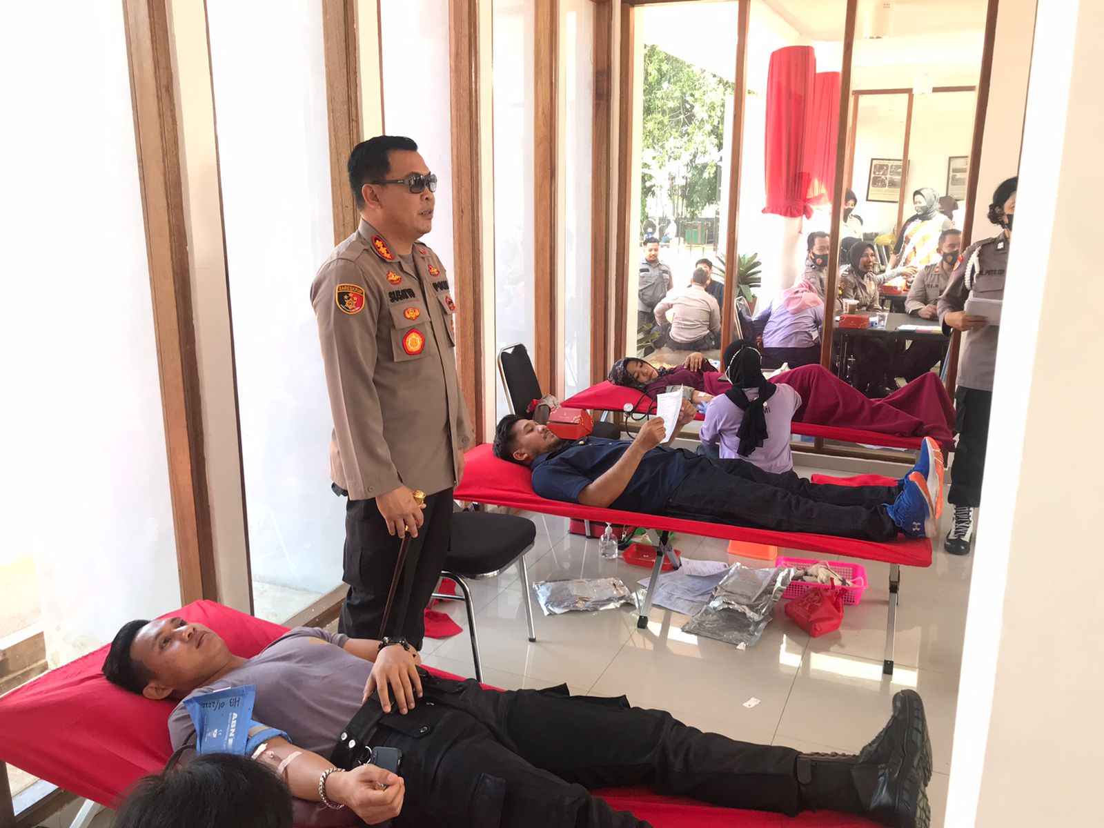Jelang Hari Bhayangkara Ke 76 Polresta Bogor KotaGelar Donor Darah di alun alun kota Bogor