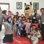 Polwan Polresta Bogor Kota Melaksanakan Kegiatan Trauma Hiling Kepada Anak – Anak Korban Longsor di Kota Bogor